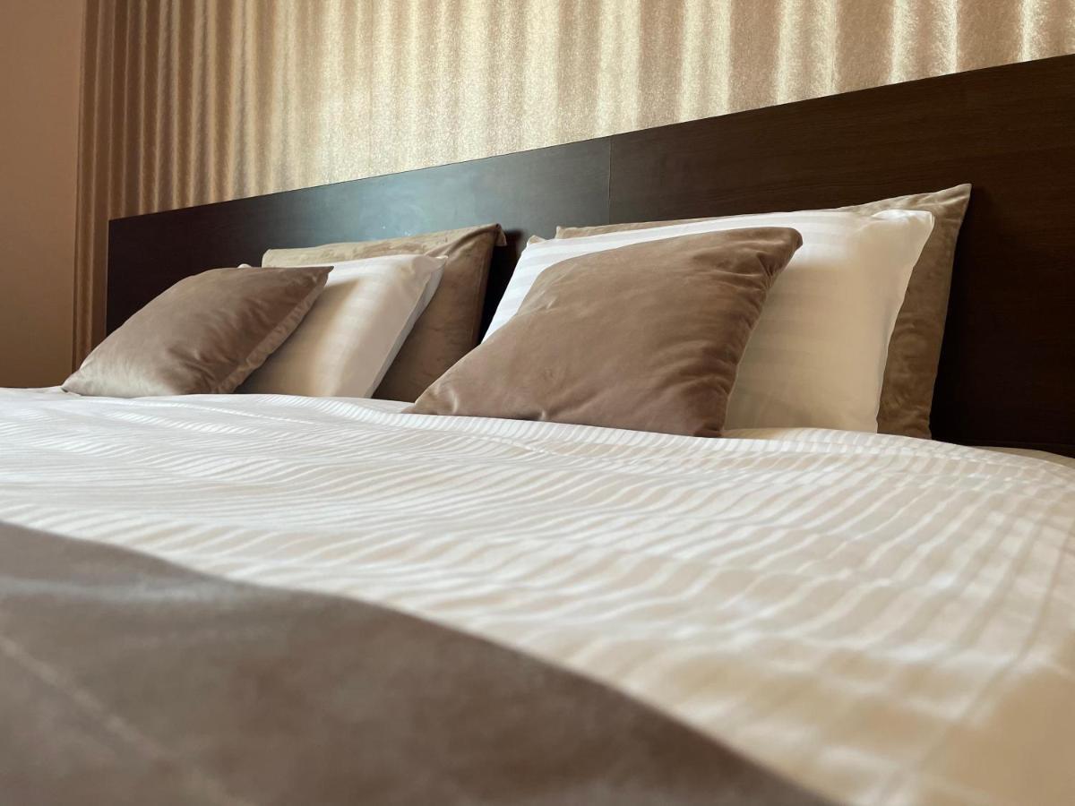 Hotel Athos Voluntari Экстерьер фото